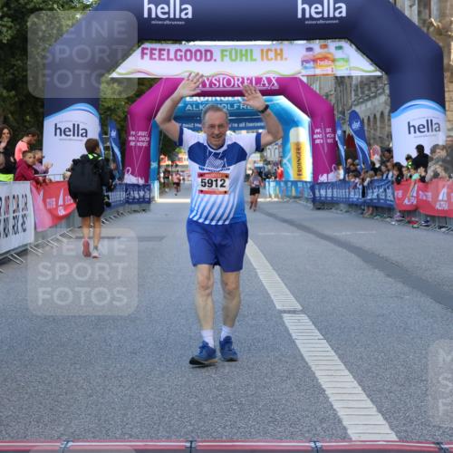06.09.2026 - CURREX Alsterlauf Strokosch-Dieckow http://msf.ph/oto/10149088 06.09.2026 10:34:37 Ziel 5912 meine-sportfotos.de