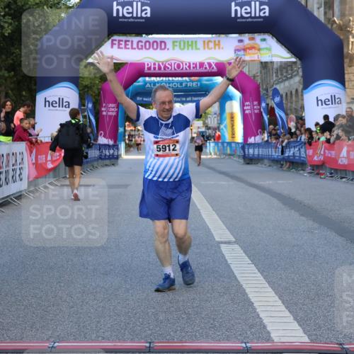 06.09.2026 - CURREX Alsterlauf Strokosch-Dieckow http://msf.ph/oto/10149093 06.09.2026 10:34:37 Ziel 5912 meine-sportfotos.de
