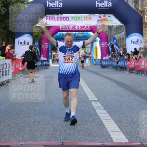 06.09.2026 - CURREX Alsterlauf Strokosch-Dieckow http://msf.ph/oto/10149097 06.09.2026 10:34:38 Ziel 5912 meine-sportfotos.de