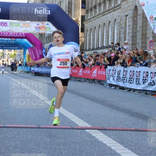 06.09.2026 - CURREX Alsterlauf Strokosch-Dieckow http://msf.ph/oto/10149196 06.09.2026 10:52:05 Ziel 255 meine-sportfotos.de