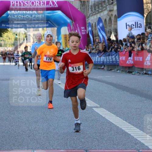 06.09.2026 - CURREX Alsterlauf Strokosch-Dieckow http://msf.ph/oto/10149227 06.09.2026 10:52:33 Ziel 161, 174, 213, 307, 316 meine-sportfotos.de
