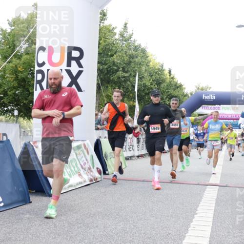 06.09.2026 - CURREX Alsterlauf Yannick Fuchs http://msf.ph/oto/10149341 06.09.2026 09:50:19 Ziel 2256, 2453, 2720, 3333, 3455, 3475, 3488, 4083, 4101, 4435, 4541, 4700, 4840, 5006, 5191, 5264, 5326, 5949, 5981, 6077, 6248, 6274, 8256, 8278 meine-sportfotos.de