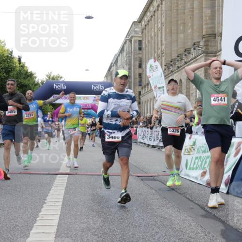 06.09.2026 - CURREX Alsterlauf Yannick Fuchs http://msf.ph/oto/10149352 06.09.2026 09:50:19 Ziel 2256, 2453, 2720, 3333, 3455, 3475, 3488, 4083, 4101, 4435, 4541, 4700, 4840, 5006, 5191, 5264, 5326, 5949, 5981, 6077, 6248, 6274, 8256, 8278 meine-sportfotos.de