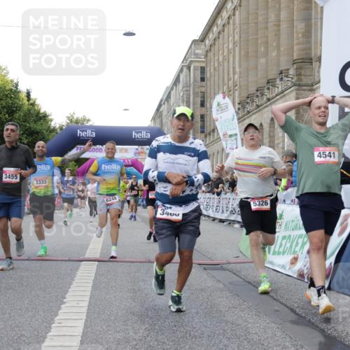 06.09.2026 - CURREX Alsterlauf Yannick Fuchs http://msf.ph/oto/10149358 06.09.2026 09:50:19 Ziel 2256, 2453, 2720, 3333, 3455, 3475, 3488, 4083, 4101, 4435, 4541, 4700, 4840, 5006, 5191, 5264, 5326, 5949, 5981, 6077, 6248, 6274, 8256, 8278 meine-sportfotos.de
