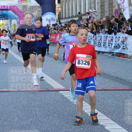 06.09.2026 - CURREX Alsterlauf Strokosch-Dieckow http://msf.ph/oto/10149374 06.09.2026 10:53:33 Ziel 190, 227, 233, 263, 266, 274, 275, 306, 314, 330, 336, 338, 402, 415, 445, 8124, 8180, 8181, 8329 meine-sportfotos.de