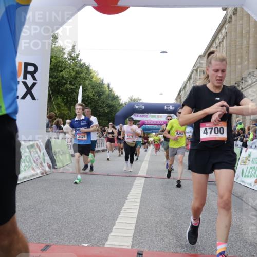 06.09.2026 - CURREX Alsterlauf Yannick Fuchs http://msf.ph/oto/10149433 06.09.2026 09:50:23 Ziel 2453, 2720, 2878, 3044, 3333, 3455, 3475, 3488, 4541, 4568, 4700, 4840, 5006, 5264, 5326, 5631, 5949, 6248, 8156, 8256, 8278 meine-sportfotos.de