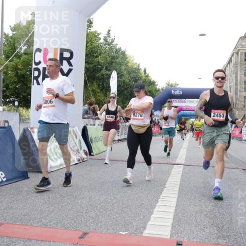 06.09.2026 - CURREX Alsterlauf Yannick Fuchs http://msf.ph/oto/10149440 06.09.2026 09:50:24 Ziel 2453, 2720, 2878, 3044, 3333, 3455, 3475, 3488, 4541, 4568, 4700, 4755, 4840, 5006, 5264, 5326, 5631, 5949, 6248, 8156, 8256, 8278 meine-sportfotos.de