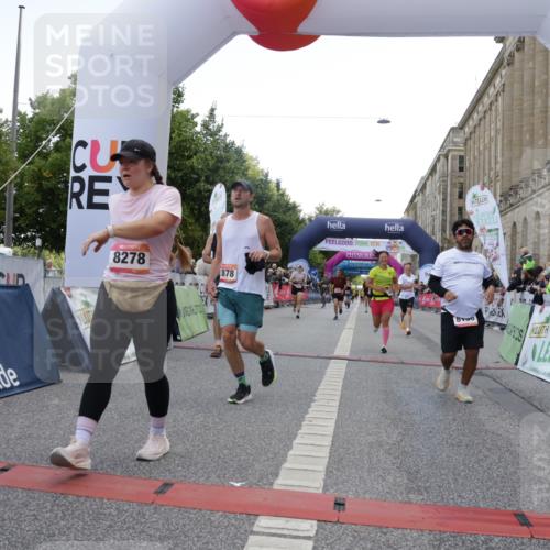 06.09.2026 - CURREX Alsterlauf Yannick Fuchs http://msf.ph/oto/10149451 06.09.2026 09:50:26 Ziel 2411, 2453, 2878, 3044, 3333, 3455, 3475, 4568, 4700, 4755, 4840, 5006, 5264, 5326, 5631, 5946, 5949, 6248, 6427, 8156, 8256, 8278 meine-sportfotos.de
