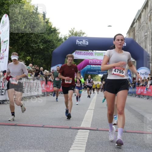 06.09.2026 - CURREX Alsterlauf Yannick Fuchs http://msf.ph/oto/10149464 06.09.2026 09:50:29 Ziel 2411, 2453, 2506, 2878, 3044, 3475, 4568, 4755, 4840, 4897, 5006, 5299, 5631, 5946, 6427, 8156, 8256, 8278 meine-sportfotos.de