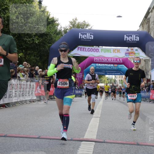 06.09.2026 - CURREX Alsterlauf Yannick Fuchs http://msf.ph/oto/10149478 06.09.2026 09:50:33 Ziel 2411, 2506, 2937, 3044, 4568, 4755, 4897, 5274, 5299, 5631, 5946, 6427 meine-sportfotos.de
