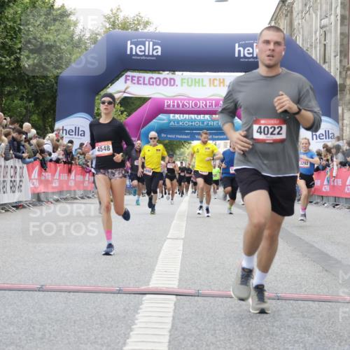 06.09.2026 - CURREX Alsterlauf Yannick Fuchs http://msf.ph/oto/10149512 06.09.2026 09:50:42 Ziel 2937, 3292, 3402, 4022, 4548, 4834, 4998, 5178, 5274, 5714, 8160 meine-sportfotos.de
