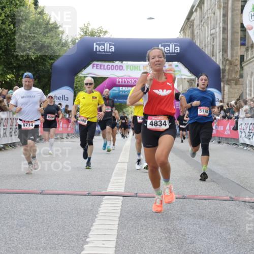 06.09.2026 - CURREX Alsterlauf Yannick Fuchs http://msf.ph/oto/10149528 06.09.2026 09:50:46 Ziel 3073, 3292, 3402, 3423, 4022, 4371, 4548, 4556, 4834, 4997, 4998, 5178, 5282, 5714, 8160, 8277 meine-sportfotos.de