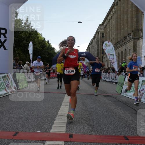 06.09.2026 - CURREX Alsterlauf Yannick Fuchs http://msf.ph/oto/10149531 06.09.2026 09:50:46 Ziel 3073, 3292, 3402, 3423, 4022, 4371, 4548, 4556, 4834, 4997, 4998, 5178, 5282, 5714, 8160, 8277 meine-sportfotos.de