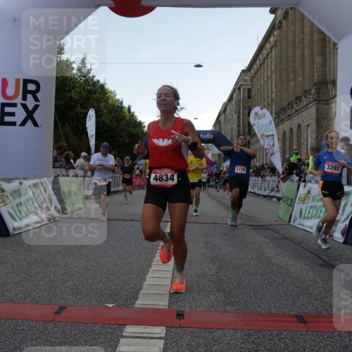 06.09.2026 - CURREX Alsterlauf Yannick Fuchs http://msf.ph/oto/10149532 06.09.2026 09:50:46 Ziel 3073, 3292, 3402, 3423, 4022, 4371, 4548, 4556, 4834, 4997, 4998, 5178, 5282, 5714, 8160, 8277 meine-sportfotos.de