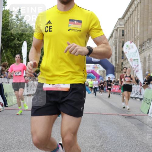 06.09.2026 - CURREX Alsterlauf Yannick Fuchs http://msf.ph/oto/10149547 06.09.2026 09:50:50 Ziel 2008, 3073, 3292, 3423, 3468, 4317, 4371, 4548, 4556, 4834, 4997, 4998, 5102, 5178, 5282, 5480, 5714, 6182, 8277 meine-sportfotos.de