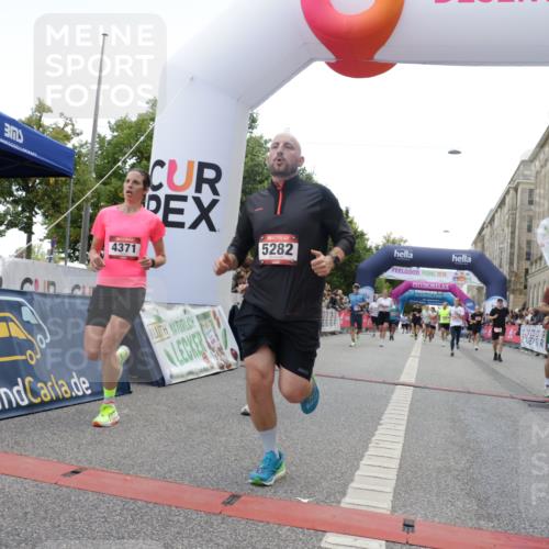 06.09.2026 - CURREX Alsterlauf Yannick Fuchs http://msf.ph/oto/10149549 06.09.2026 09:50:50 Ziel 2008, 3073, 3292, 3423, 3468, 4317, 4371, 4548, 4556, 4834, 4997, 4998, 5102, 5178, 5282, 5480, 5714, 6182, 8277 meine-sportfotos.de