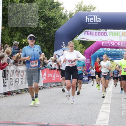 06.09.2026 - CURREX Alsterlauf Yannick Fuchs http://msf.ph/oto/10149554 06.09.2026 09:50:52 Ziel 2008, 2594, 2803, 3073, 3152, 3292, 3423, 3468, 3498, 4070, 4317, 4371, 4556, 4834, 4997, 4998, 5101, 5102, 5178, 5282, 5480, 5714, 6182, 8277 meine-sportfotos.de
