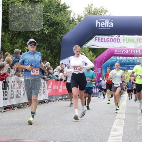 06.09.2026 - CURREX Alsterlauf Yannick Fuchs http://msf.ph/oto/10149555 06.09.2026 09:50:52 Ziel 2008, 2594, 2803, 3073, 3152, 3292, 3423, 3468, 3498, 4070, 4317, 4371, 4556, 4834, 4997, 4998, 5101, 5102, 5178, 5282, 5480, 5714, 6182, 8277 meine-sportfotos.de