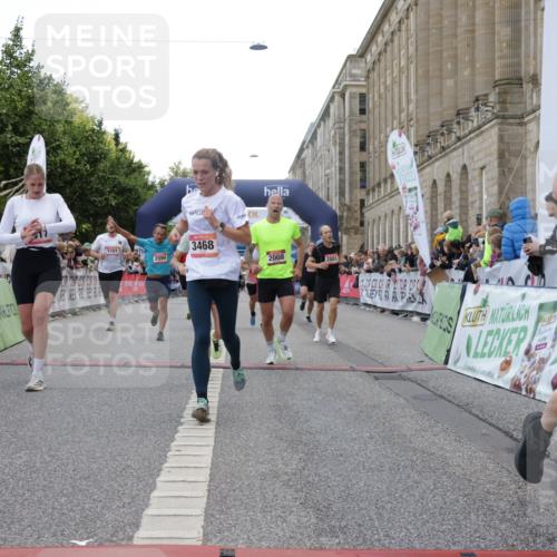 06.09.2026 - CURREX Alsterlauf Yannick Fuchs http://msf.ph/oto/10149569 06.09.2026 09:50:55 Ziel 2008, 2594, 2803, 3073, 3152, 3423, 3468, 3498, 4070, 4317, 4371, 4556, 4687, 4997, 5101, 5102, 5282, 5480, 6182, 6277, 8277 meine-sportfotos.de