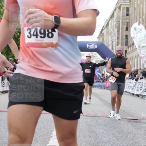 06.09.2026 - CURREX Alsterlauf Yannick Fuchs http://msf.ph/oto/10149594 06.09.2026 09:50:59 Ziel 2008, 2200, 2594, 2803, 3152, 3279, 3468, 3498, 3664, 3700, 4070, 4317, 4687, 5101, 5102, 5480, 6182, 6277 meine-sportfotos.de