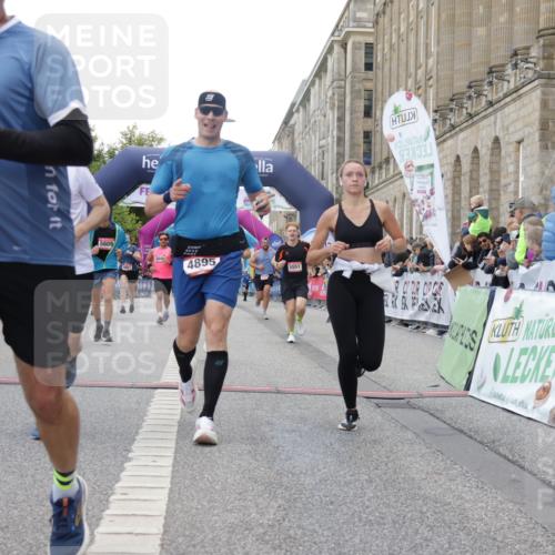 06.09.2026 - CURREX Alsterlauf Yannick Fuchs http://msf.ph/oto/10150034 06.09.2026 09:51:06 Ziel 2200, 2344, 2358, 3237, 3279, 3664, 3700, 4681, 4895, 5365, 5551, 5609, 5642, 5977, 6204, 6277, 8049, 8195 meine-sportfotos.de