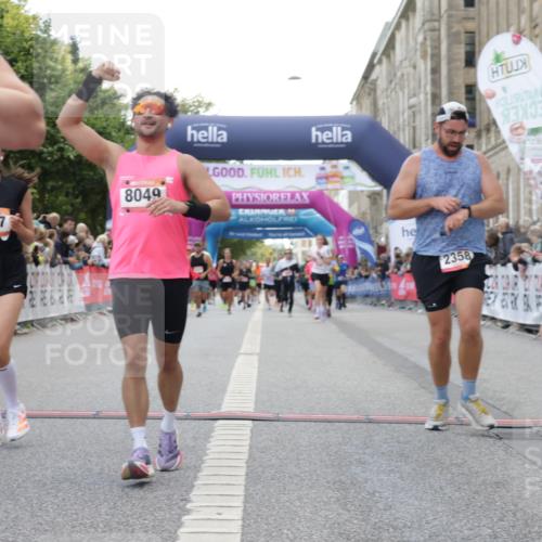 06.09.2026 - CURREX Alsterlauf Yannick Fuchs http://msf.ph/oto/10150364 06.09.2026 09:51:11 Ziel 2344, 2358, 3237, 4681, 4895, 5365, 5551, 5609, 5642, 5977, 6190, 6204, 8049, 8195 meine-sportfotos.de