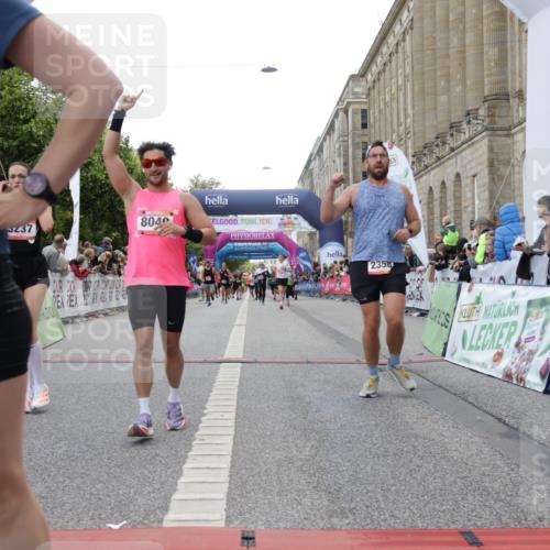 06.09.2026 - CURREX Alsterlauf Yannick Fuchs http://msf.ph/oto/10150430 06.09.2026 09:51:12 Ziel 2344, 2358, 3237, 4681, 4696, 4895, 5365, 5551, 5609, 5642, 5977, 6190, 6204, 6327, 8049, 8195 meine-sportfotos.de