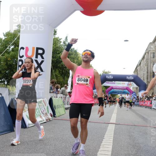 06.09.2026 - CURREX Alsterlauf Yannick Fuchs http://msf.ph/oto/10150467 06.09.2026 09:51:13 Ziel 2358, 3237, 4681, 4696, 4895, 5551, 5609, 5642, 5829, 5977, 6190, 6204, 6327, 6399, 8049, 8195 meine-sportfotos.de