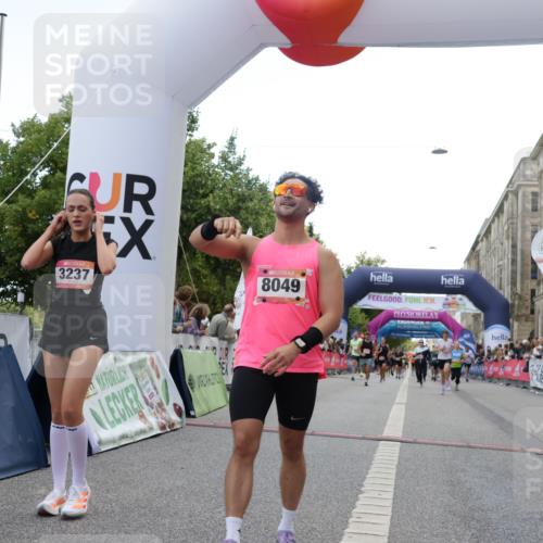 06.09.2026 - CURREX Alsterlauf Yannick Fuchs http://msf.ph/oto/10150488 06.09.2026 09:51:13 Ziel 2358, 3237, 4681, 4696, 4895, 5551, 5609, 5642, 5829, 5977, 6190, 6204, 6327, 6399, 8049, 8195 meine-sportfotos.de