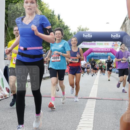 06.09.2026 - CURREX Alsterlauf Yannick Fuchs http://msf.ph/oto/10150938 06.09.2026 09:51:27 Ziel 2071, 2079, 2973, 2974, 3138, 3286, 3340, 3408, 3526, 3686, 3886, 4092, 4381, 4382, 4387, 4989, 5027, 5151, 5238, 5694, 5869, 5885, 6490, 8301 meine-sportfotos.de