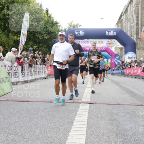 06.09.2026 - CURREX Alsterlauf Yannick Fuchs http://msf.ph/oto/10151412 06.09.2026 09:51:33 Ziel 2023, 3286, 3686, 3733, 4987, 4989, 5027, 5151, 5230, 5596, 5814, 5847, 5869, 6411, 6490, 8085, 8301 meine-sportfotos.de