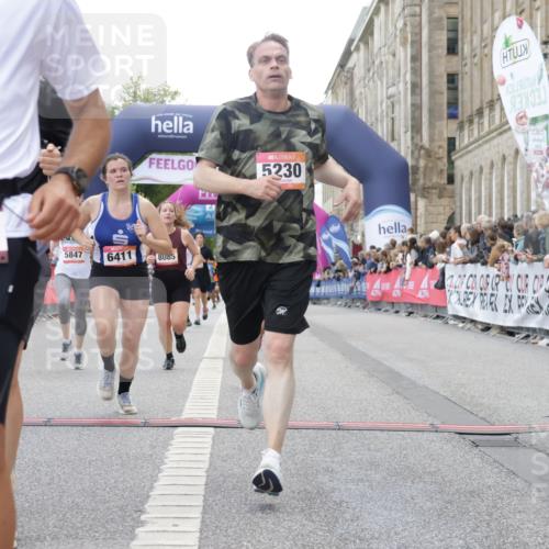 06.09.2026 - CURREX Alsterlauf Yannick Fuchs http://msf.ph/oto/10151567 06.09.2026 09:51:35 Ziel 2023, 3286, 3733, 4210, 4985, 4987, 5027, 5230, 5525, 5596, 5814, 5847, 6411, 6490, 8085 meine-sportfotos.de