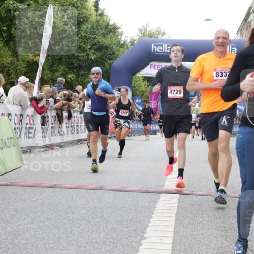 06.09.2026 - CURREX Alsterlauf Yannick Fuchs http://msf.ph/oto/10152318 06.09.2026 09:51:44 Ziel 2542, 3465, 4210, 4267, 4268, 4427, 4729, 4985, 4987, 5525, 5814, 6405, 6453, 8085, 8332 meine-sportfotos.de