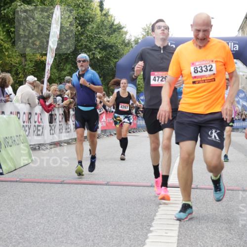 06.09.2026 - CURREX Alsterlauf Yannick Fuchs http://msf.ph/oto/10152391 06.09.2026 09:51:45 Ziel 2542, 3465, 4210, 4267, 4268, 4427, 4729, 4985, 5525, 5814, 6405, 6453, 8332 meine-sportfotos.de