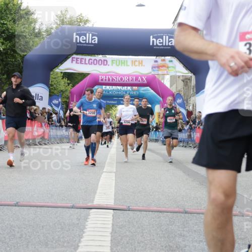 06.09.2026 - CURREX Alsterlauf Yannick Fuchs http://msf.ph/oto/10152544 06.09.2026 09:51:49 Ziel 2542, 3041, 3202, 3465, 4200, 4267, 4268, 4427, 4667, 4729, 4845, 5621, 6023, 6405, 6453, 8332 meine-sportfotos.de