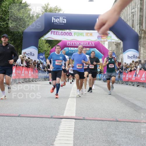 06.09.2026 - CURREX Alsterlauf Yannick Fuchs http://msf.ph/oto/10152627 06.09.2026 09:51:49 Ziel 2542, 3041, 3202, 3465, 4200, 4267, 4268, 4427, 4667, 4729, 4845, 5621, 6023, 6405, 6453, 8332 meine-sportfotos.de