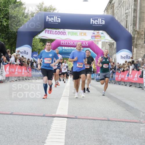 06.09.2026 - CURREX Alsterlauf Yannick Fuchs http://msf.ph/oto/10152659 06.09.2026 09:51:50 Ziel 2542, 3041, 3202, 3465, 4200, 4267, 4268, 4332, 4333, 4427, 4667, 4729, 4845, 5621, 5882, 6023, 6453, 8332 meine-sportfotos.de