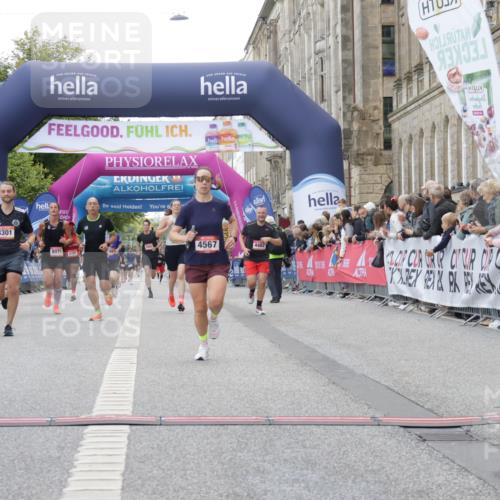 06.09.2026 - CURREX Alsterlauf Yannick Fuchs http://msf.ph/oto/10153876 06.09.2026 09:52:07 Ziel 2118, 2284, 3301, 3789, 3839, 3975, 4250, 4462, 4567, 5321, 5862, 5881, 6092, 6206, 8071, 8280 meine-sportfotos.de
