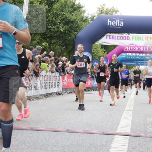 06.09.2026 - CURREX Alsterlauf Yannick Fuchs http://msf.ph/oto/10153995 06.09.2026 09:52:08 Ziel 2118, 2284, 3301, 3789, 3839, 3975, 4250, 4462, 4567, 5321, 5862, 5881, 6092, 6206, 8071, 8280 meine-sportfotos.de