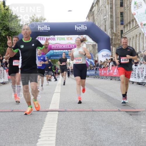 06.09.2026 - CURREX Alsterlauf Yannick Fuchs http://msf.ph/oto/10154112 06.09.2026 09:52:11 Ziel 2118, 2191, 2284, 2758, 3289, 3301, 3450, 3789, 3839, 3975, 4250, 4462, 4567, 5321, 5881, 8071 meine-sportfotos.de