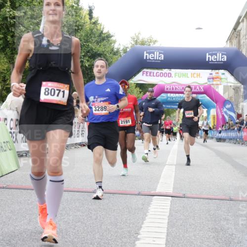 06.09.2026 - CURREX Alsterlauf Yannick Fuchs http://msf.ph/oto/10154154 06.09.2026 09:52:13 Ziel 2118, 2191, 2284, 2758, 3289, 3301, 3450, 3789, 3839, 3975, 4462, 4567, 5129, 5287, 5321, 8071 meine-sportfotos.de