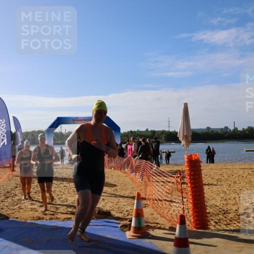 06.09.2026 - 20. Norderstedt Triathlon Andreas Tolksdorf http://msf.ph/oto/10154267 06.09.2026 10:05:02 Schwimmen 1205, 1214, 1217, 1233, 1489, 1501 meine-sportfotos.de