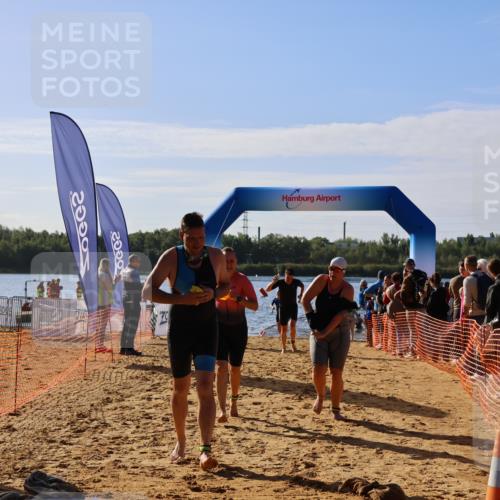 06.09.2026 - 20. Norderstedt Triathlon Andreas Tolksdorf http://msf.ph/oto/10154339 06.09.2026 10:05:14 Schwimmen 1201, 1217, 1234, 1494, 1503 meine-sportfotos.de