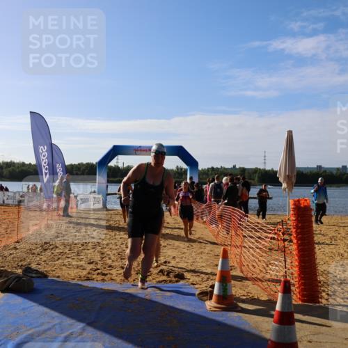 06.09.2026 - 20. Norderstedt Triathlon Andreas Tolksdorf http://msf.ph/oto/10154461 06.09.2026 10:05:36 Schwimmen 1194, 1232, 1507, 1508, 1510 meine-sportfotos.de