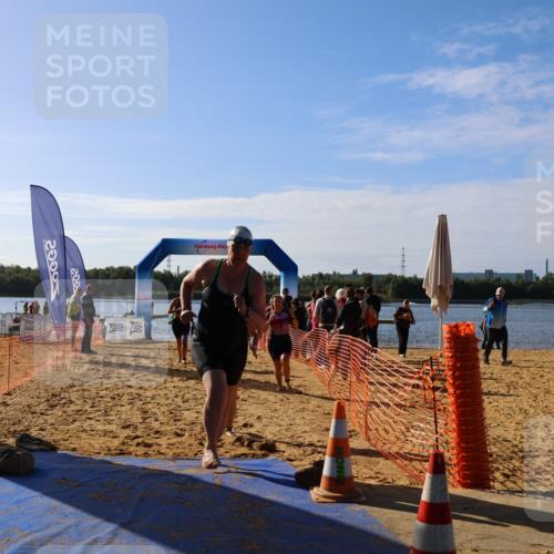 06.09.2026 - 20. Norderstedt Triathlon Andreas Tolksdorf http://msf.ph/oto/10154464 06.09.2026 10:05:36 Schwimmen 1194, 1232, 1507, 1508, 1510 meine-sportfotos.de