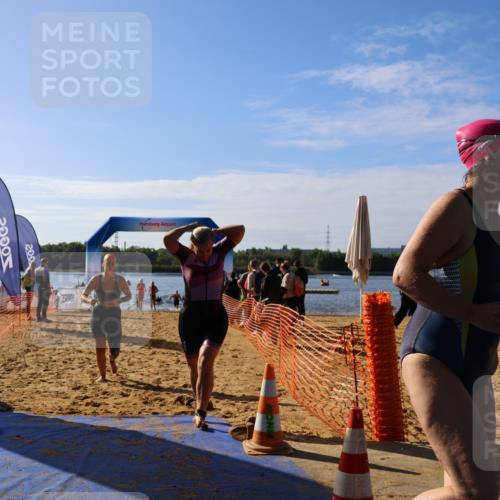 06.09.2026 - 20. Norderstedt Triathlon Andreas Tolksdorf http://msf.ph/oto/10154488 06.09.2026 10:05:39 Schwimmen 1194, 1232, 1507, 1508 meine-sportfotos.de