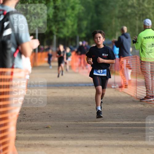 06.09.2026 - 20. Norderstedt Triathlon Mo-Foto http://msf.ph/oto/10154503 06.09.2026 09:10:20 Laufen 41 meine-sportfotos.de