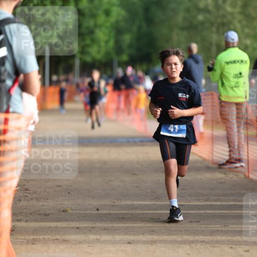 06.09.2026 - 20. Norderstedt Triathlon Mo-Foto http://msf.ph/oto/10154507 06.09.2026 09:10:21 Laufen 41 meine-sportfotos.de