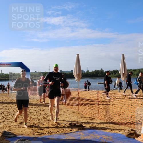 06.09.2026 - 20. Norderstedt Triathlon Andreas Tolksdorf http://msf.ph/oto/10154567 06.09.2026 10:06:00 Schwimmen 1195, 1197, 1215, 1223, 1491, 1504 meine-sportfotos.de