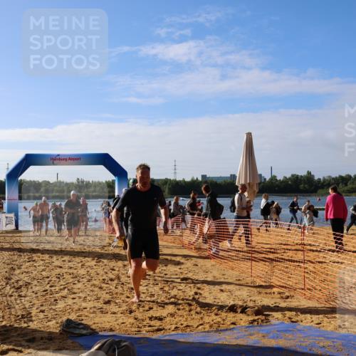 06.09.2026 - 20. Norderstedt Triathlon Andreas Tolksdorf http://msf.ph/oto/10154611 06.09.2026 10:06:14 Schwimmen 1198, 1203, 1204, 1208, 1211, 1212, 1219, 1220, 1226, 1235, 1490, 1493, 1504, 1513 meine-sportfotos.de